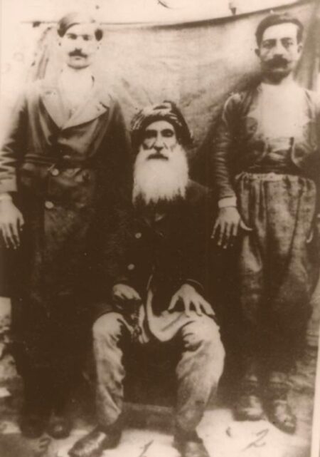 Seyit Rıza oğullarıyla birlikte — 1937-1938 Dersim İsyanı'nın lideri