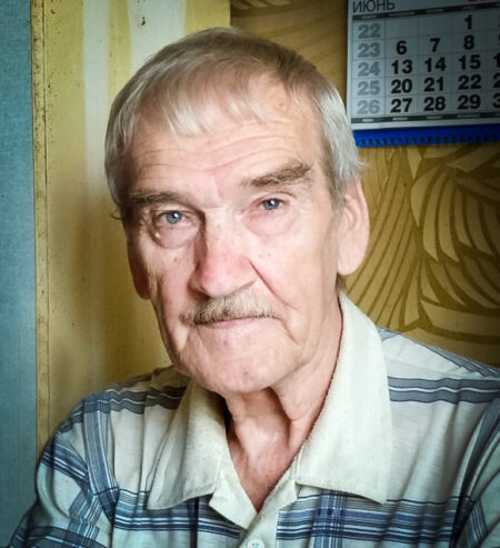 Stanislav Yevgrafovich Petrov, 2016 — Sovyet Hava Savunma Kuvvetleri eski Yarbayı, 26 Eylül 1983 nükleer yanlış alarm gecesinde Serpukhov-15 komuta merkezinde nöbetçi olan adam